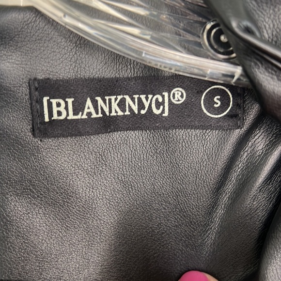 NWT BlankNYC black faux leather ruffle sleeve jumpsuit size small - Picture 3 of 14